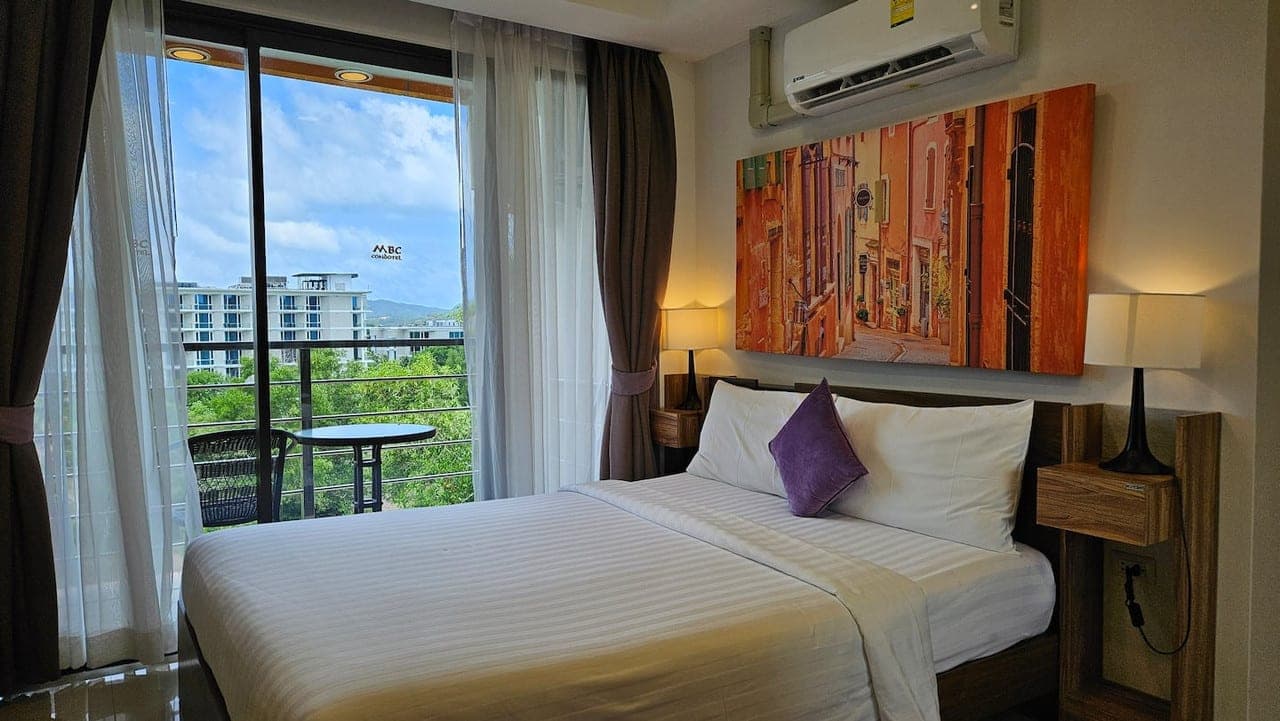 MBC Condo 1612 71/245