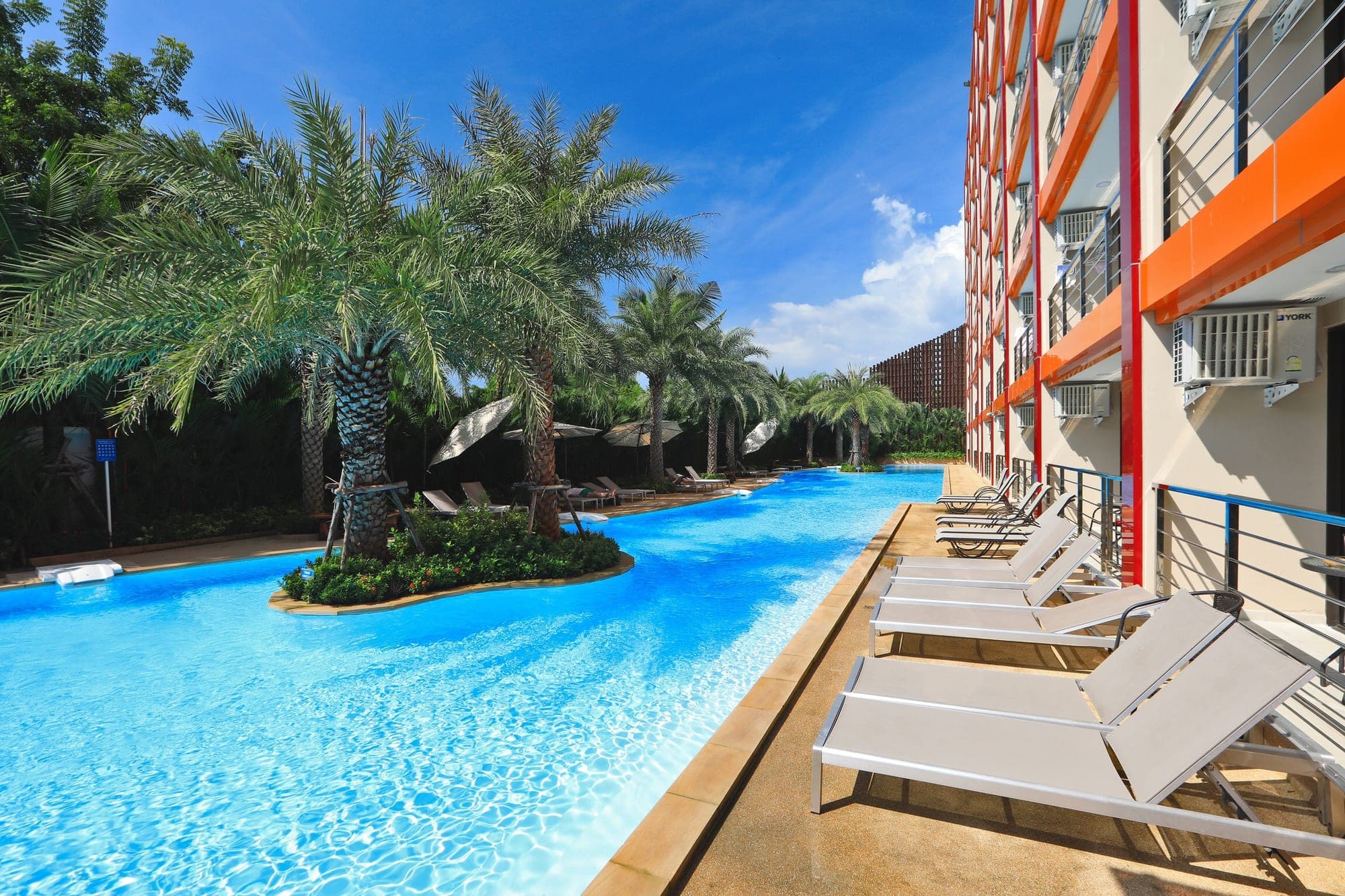 MBC Condo A1707
