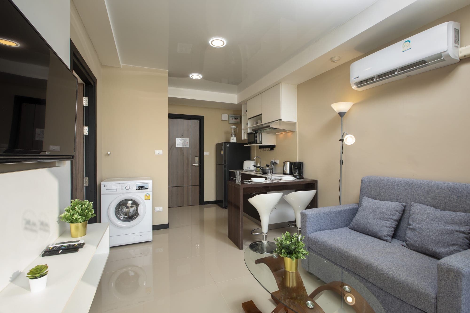 MBC Condo A1707
