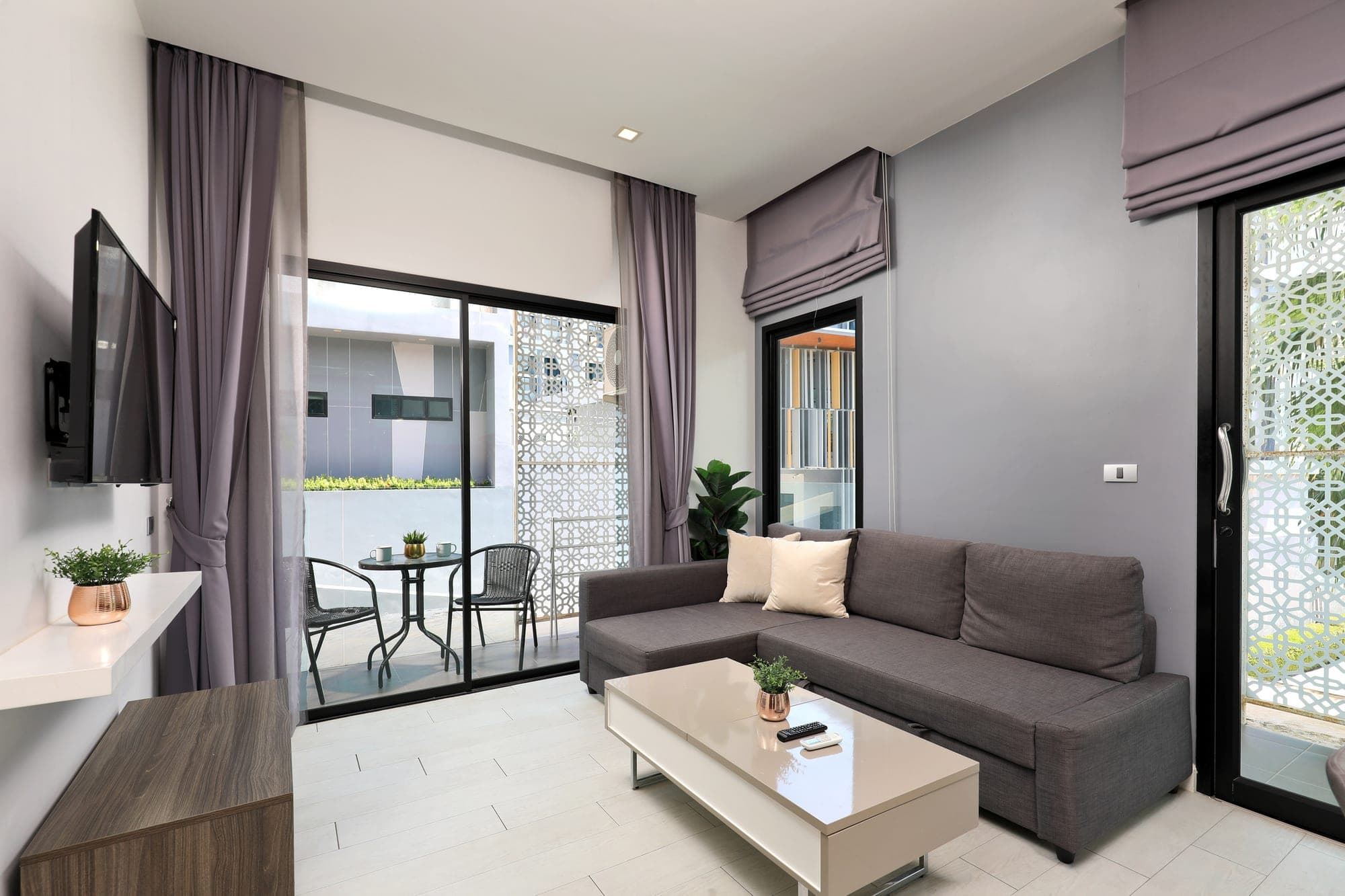 Utopia Naiharn C206