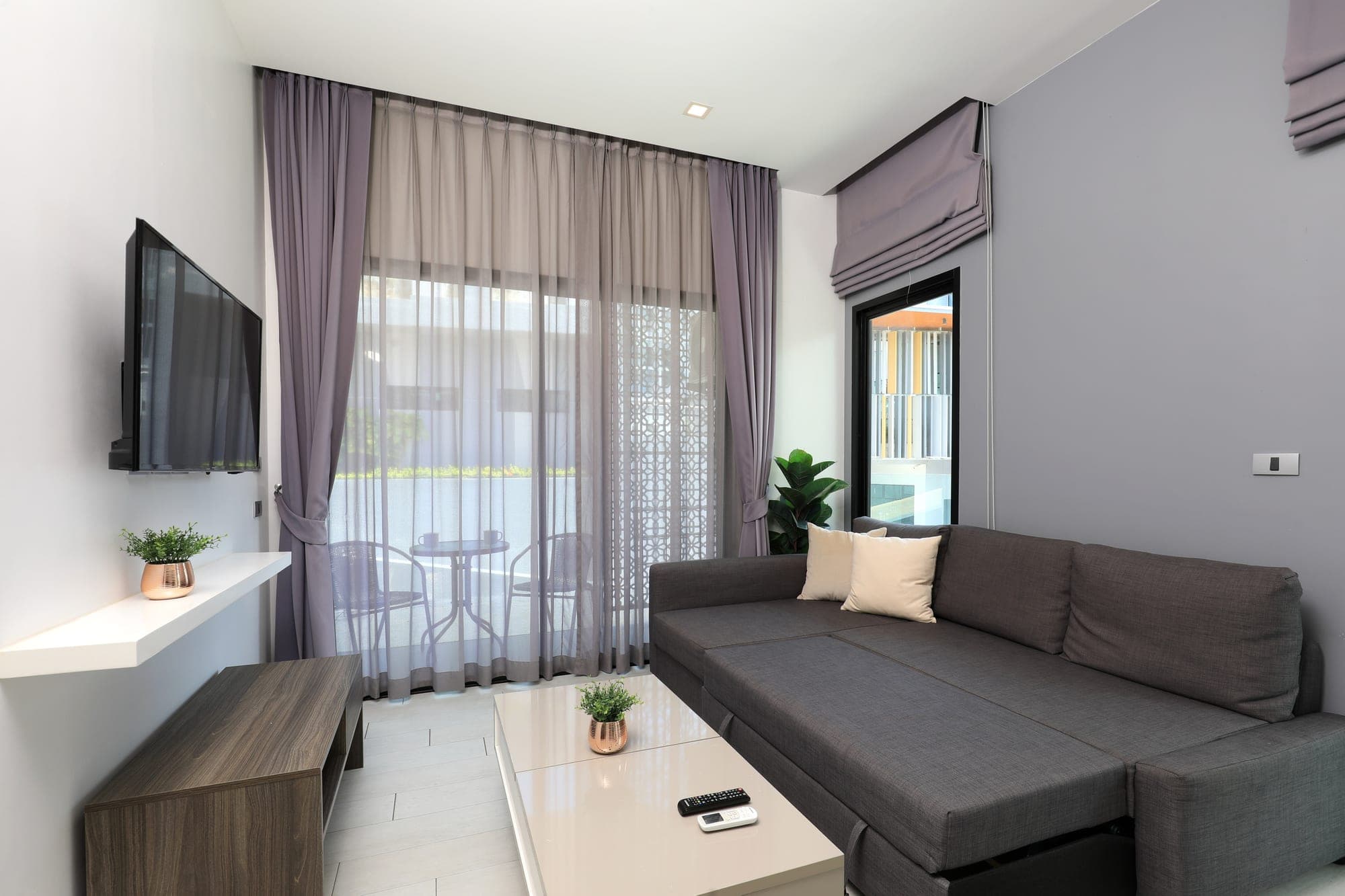 Utopia Naiharn C206