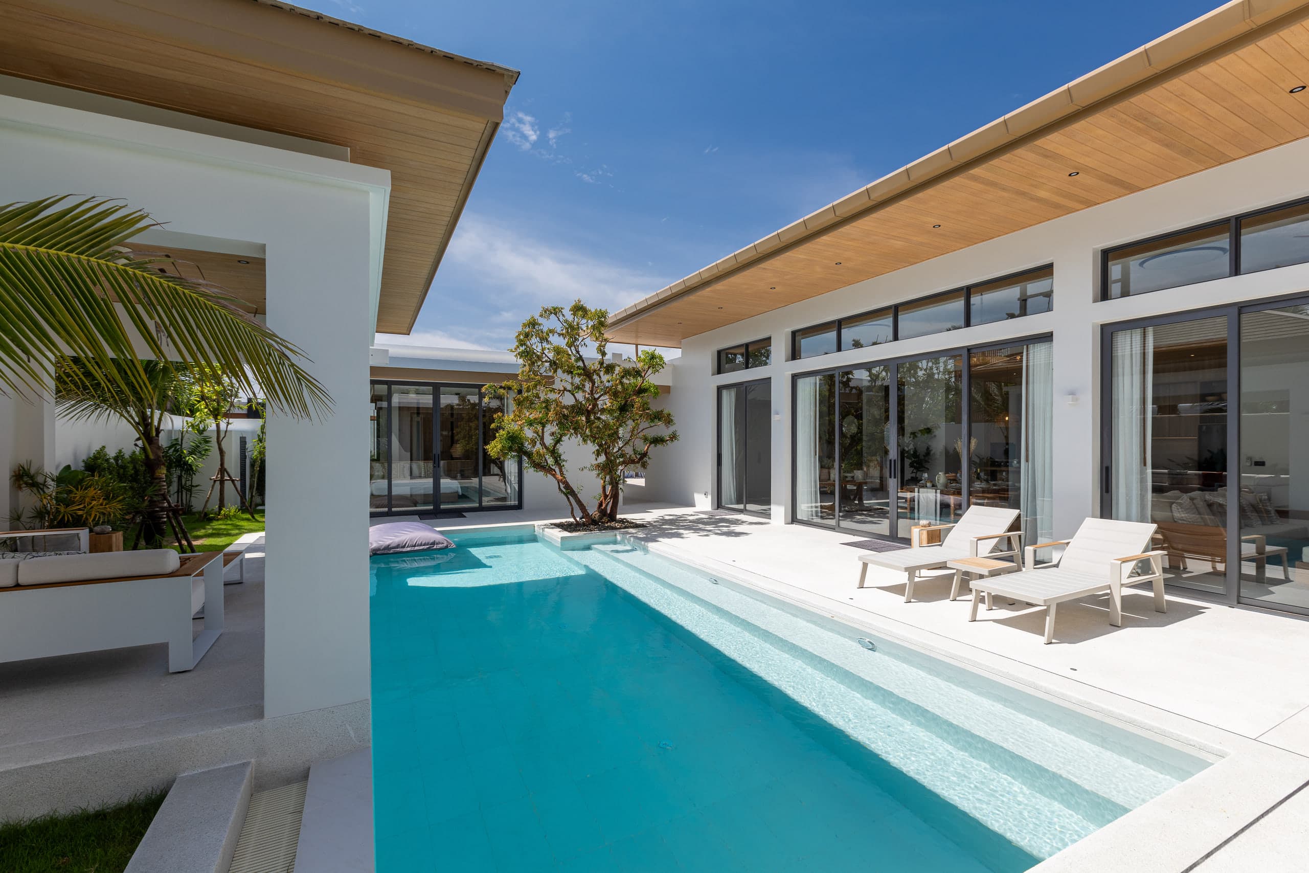 Pool and sala